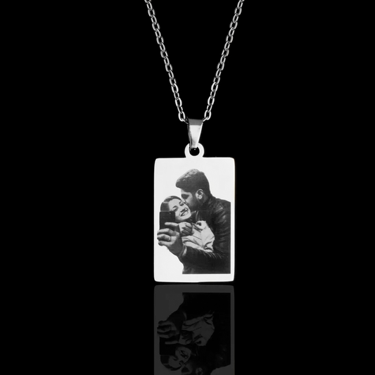 Customized photo pendant